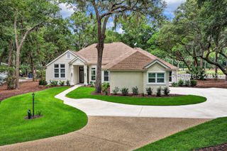 60 Wedgefield Dr, Hilton Head Island, SC 29926