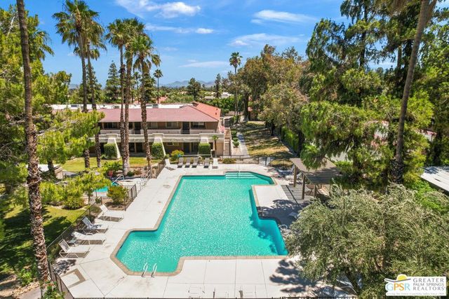 575 N Villa Court 204, Palm Springs, CA 92262