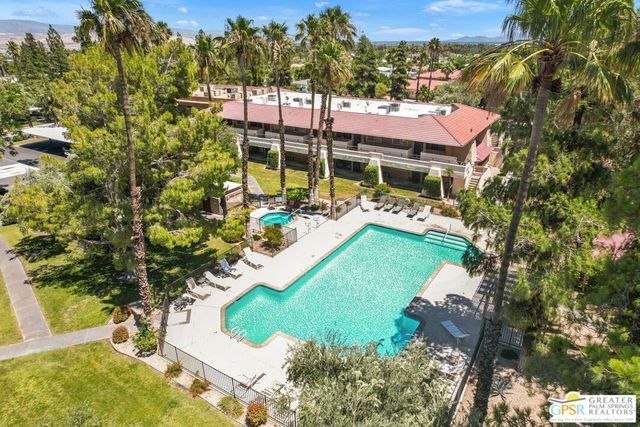 575 N Villa Court 204, Palm Springs, CA 92262