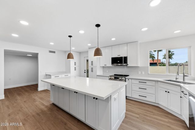 973 LEISURE WORLD --, Mesa, AZ 85206