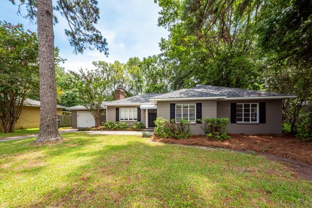 1315 S Sherwood Drive, Charleston, SC 29407