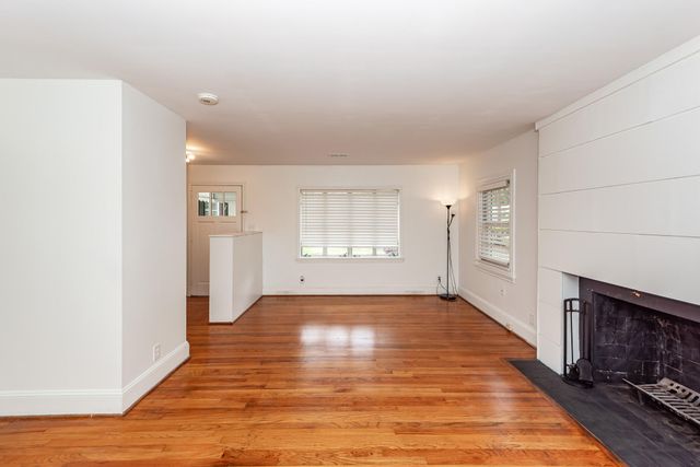 1315 S Sherwood Drive, Charleston, SC 29407