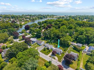 376 Glenwood Avenue Extension, Waterford, CT 06385