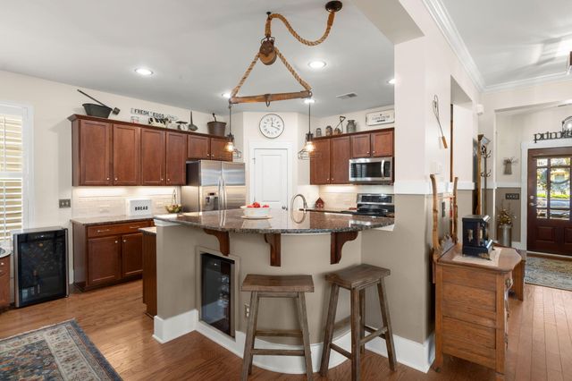 178 Bateaux Drive, Summerville, SC 29483