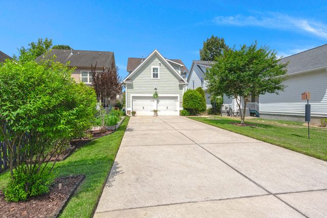 178 Bateaux Drive, Summerville, SC 29483