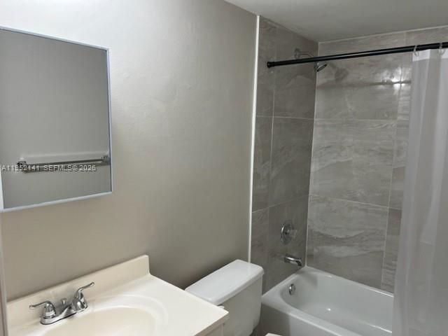 2701 Riverside Dr 109-B, Coral Springs, FL 33065