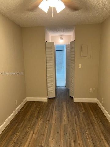 2701 Riverside Dr 109-B, Coral Springs, FL 33065