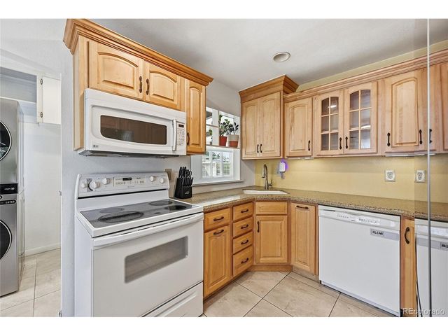 2309 Newark St, Aurora, CO 80010
