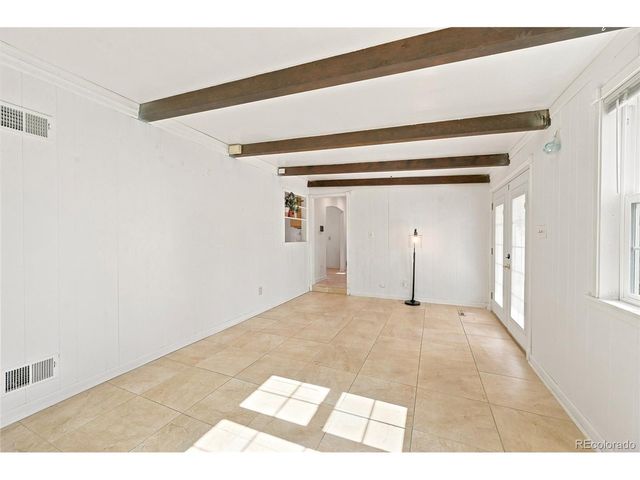 2309 Newark St, Aurora, CO 80010