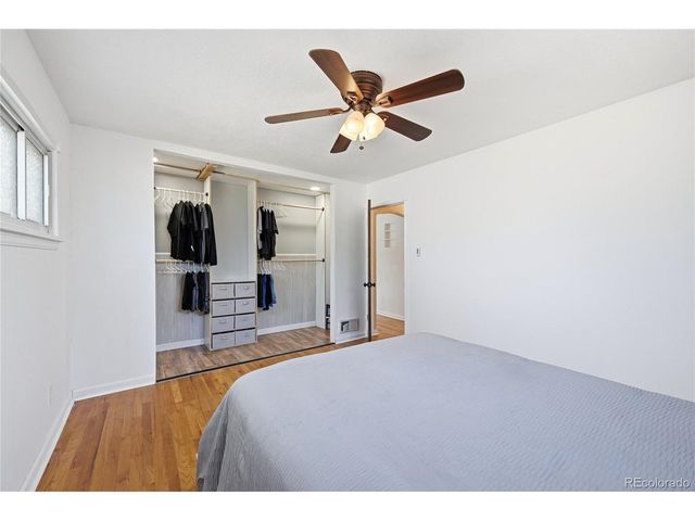 2309 Newark St, Aurora, CO 80010