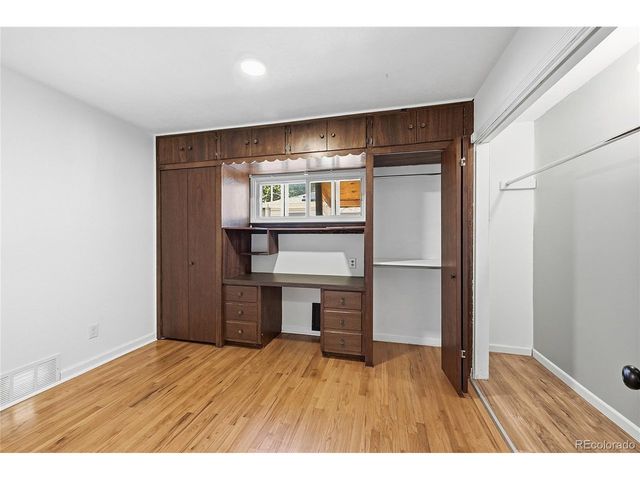 2309 Newark St, Aurora, CO 80010