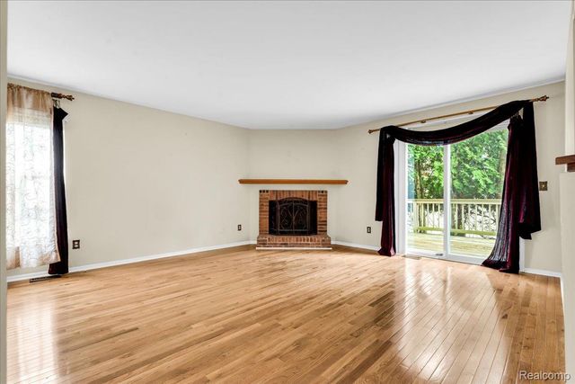 34903 Pennington Drive, Farmington Hills, MI 48335