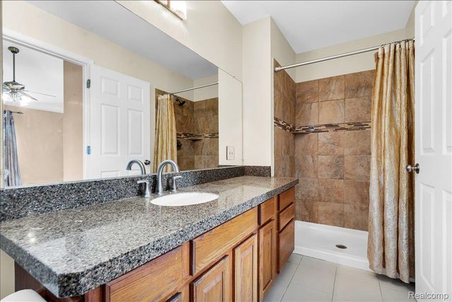 34903 Pennington Drive, Farmington Hills, MI 48335