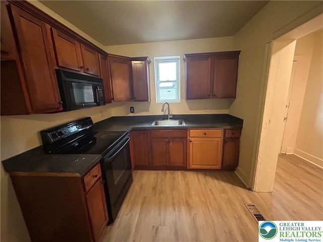 817 East 6th Street, Bethlehem City, PA 18015