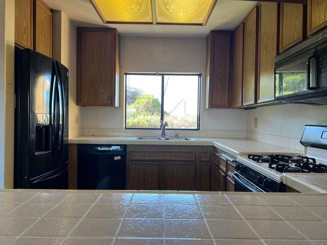 10814 Riderwood Terrace D, Santee, CA 92071