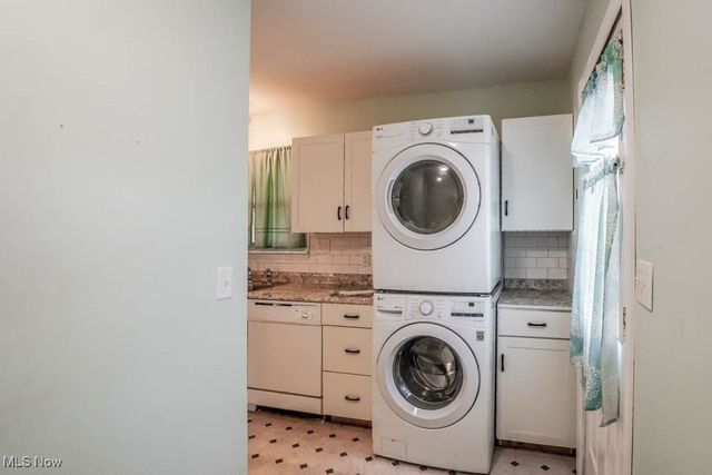 1909 Gridley Avenue NE, Canton, OH 44705