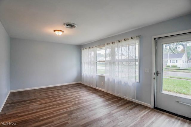 1909 Gridley Avenue NE, Canton, OH 44705