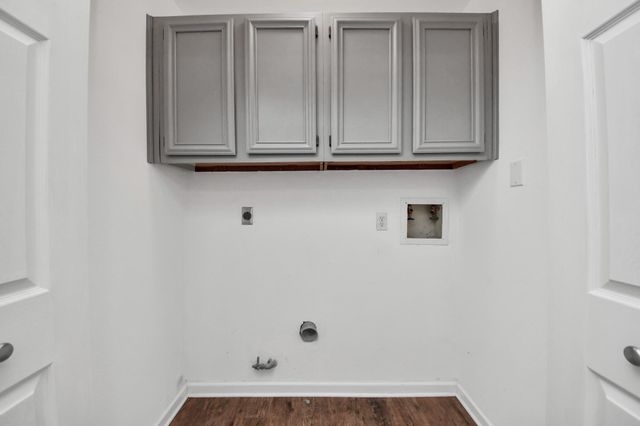 1823 Rock Fence Drive, Richmond, TX 77406