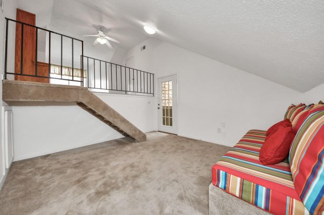 1823 Rock Fence Drive, Richmond, TX 77406