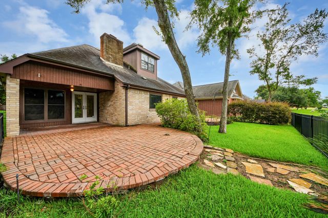 1823 Rock Fence Drive, Richmond, TX 77406