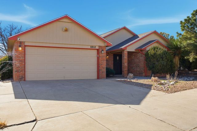 6912 Sweetbrier Avenue NW, Albuquerque, NM 87120