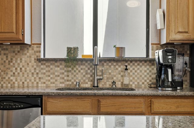 6912 Sweetbrier Avenue NW, Albuquerque, NM 87120