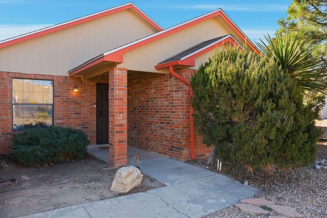 6912 Sweetbrier Avenue NW, Albuquerque, NM 87120