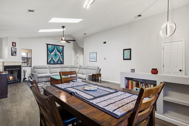 6912 Sweetbrier Avenue NW, Albuquerque, NM 87120