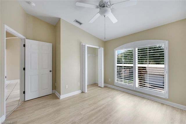 2055 Cascades DR 6, Naples, FL 34112