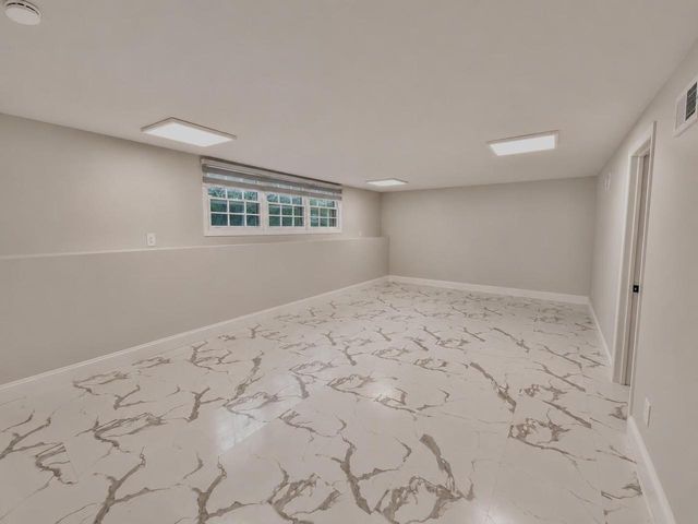 21 Kenosha Drive, Madison, WI 53705