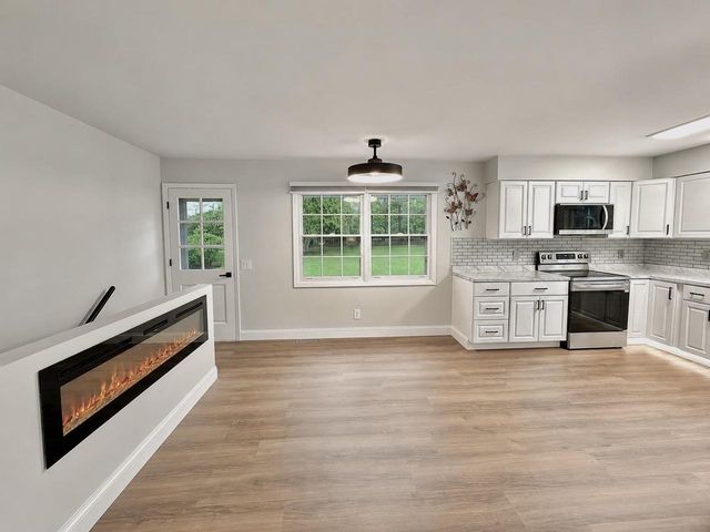 21 Kenosha Drive, Madison, WI 53705