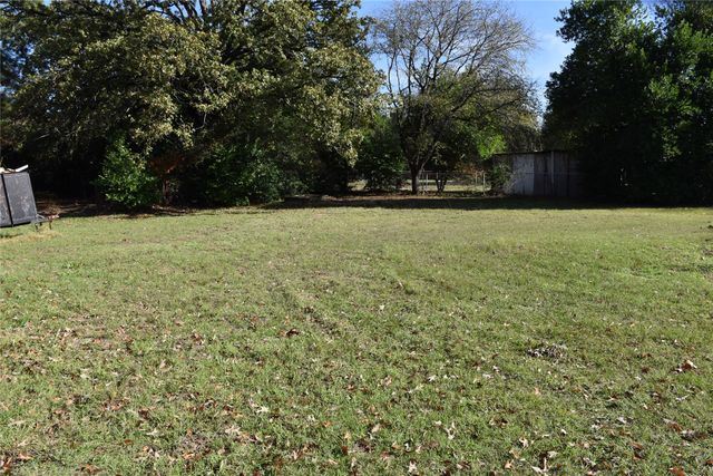 1106 Third, Athens, TX 75751