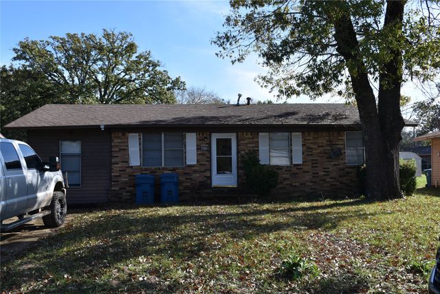 1106 Third, Athens, TX 75751