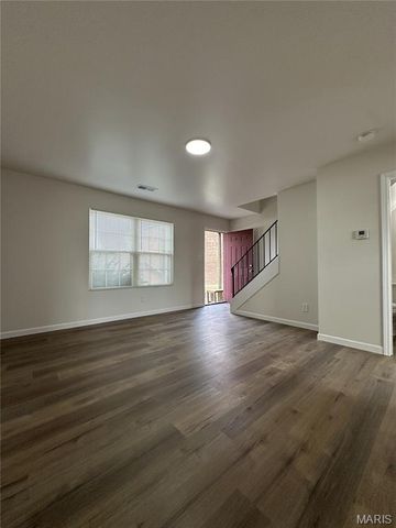 4 Pheasantwood Drive, Belleville, IL 62226