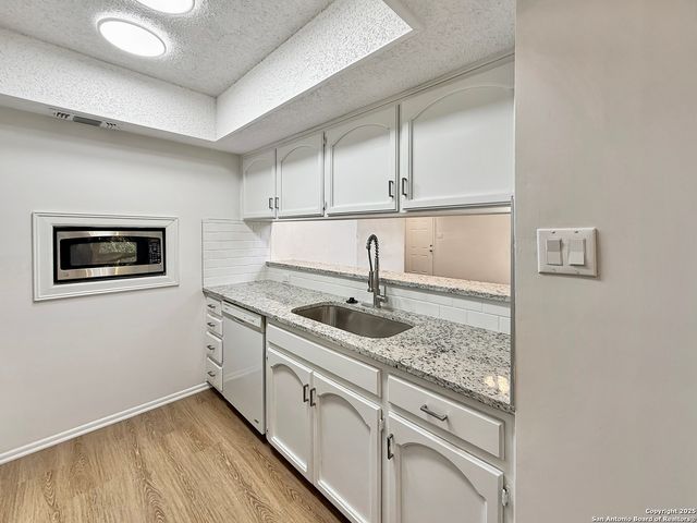 1239 Amanda, Canyon Lake, TX 78133