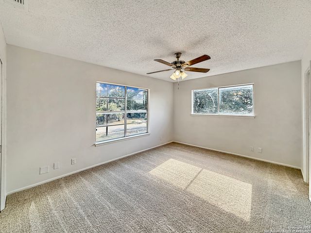1239 Amanda, Canyon Lake, TX 78133