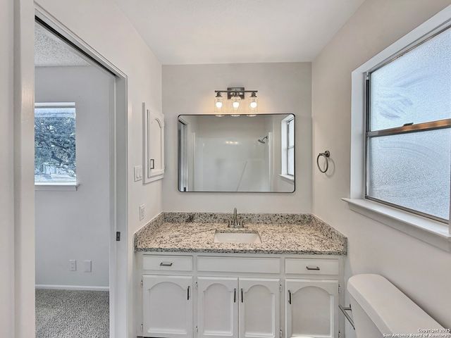 1239 Amanda, Canyon Lake, TX 78133