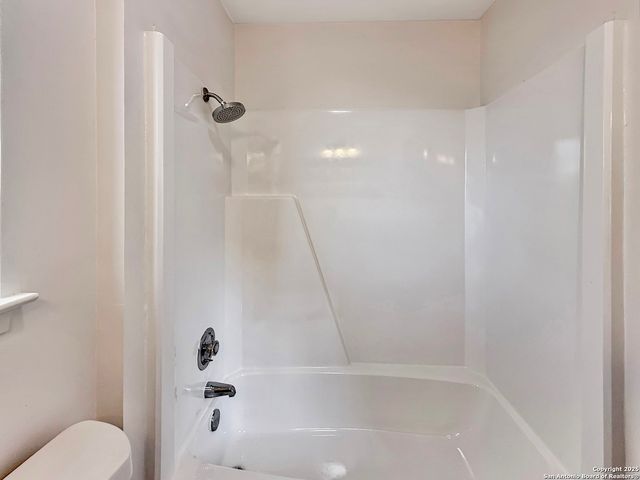 1239 Amanda, Canyon Lake, TX 78133