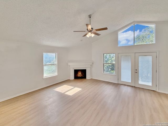 1239 Amanda, Canyon Lake, TX 78133