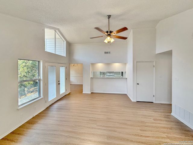 1239 Amanda, Canyon Lake, TX 78133