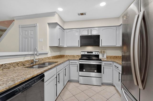 3925 Brandon Park Drive, Garland, TX 75044