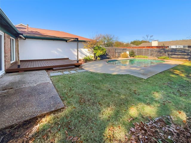 1127 Southwestern Drive, Richardson, TX 75081