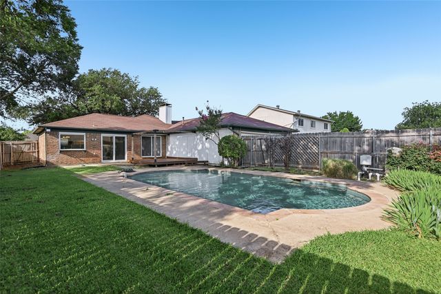 1127 Southwestern Drive, Richardson, TX 75081