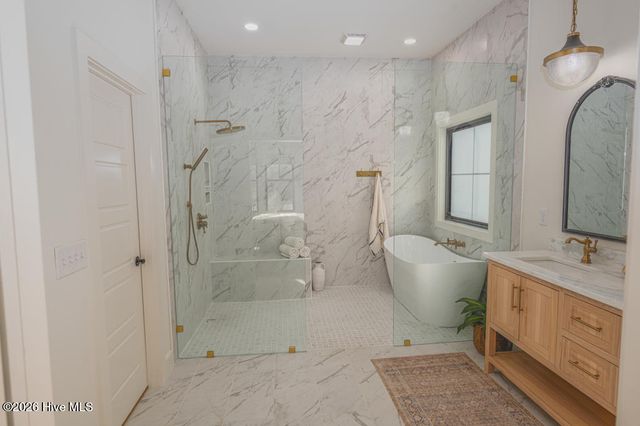 37 Wild Turkey Lane, Arapahoe, NC 28510