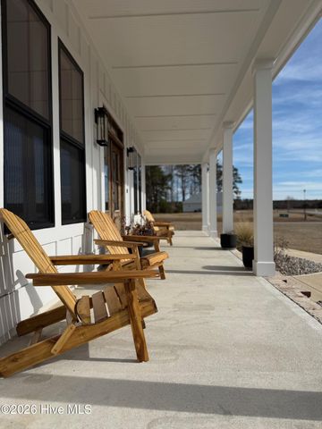 37 Wild Turkey Lane, Arapahoe, NC 28510