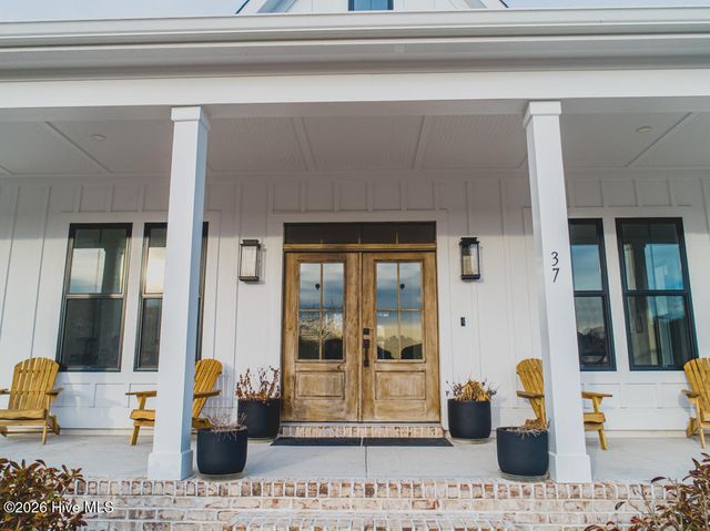 37 Wild Turkey Lane, Arapahoe, NC 28510