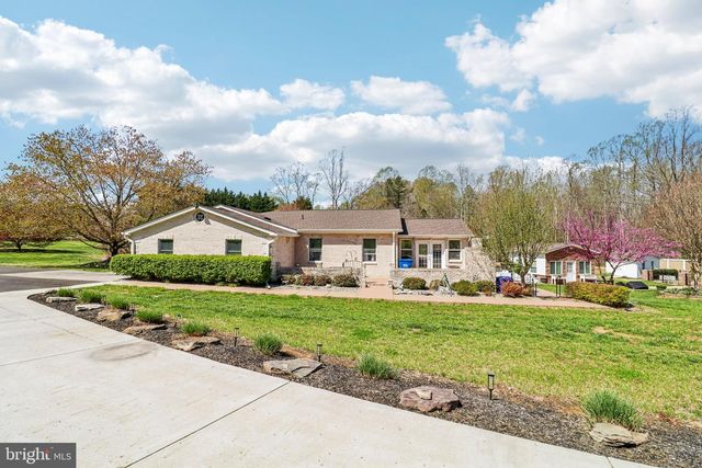 16970 TEAGUES POINT RD, Hughesville, MD 20637