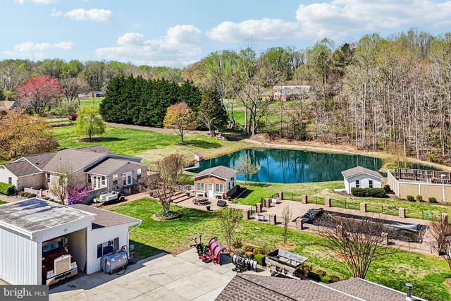 16970 TEAGUES POINT RD, Hughesville, MD 20637
