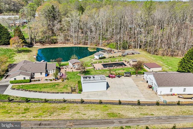 16970 TEAGUES POINT RD, Hughesville, MD 20637