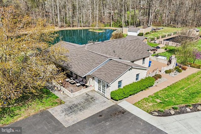 16970 TEAGUES POINT RD, Hughesville, MD 20637